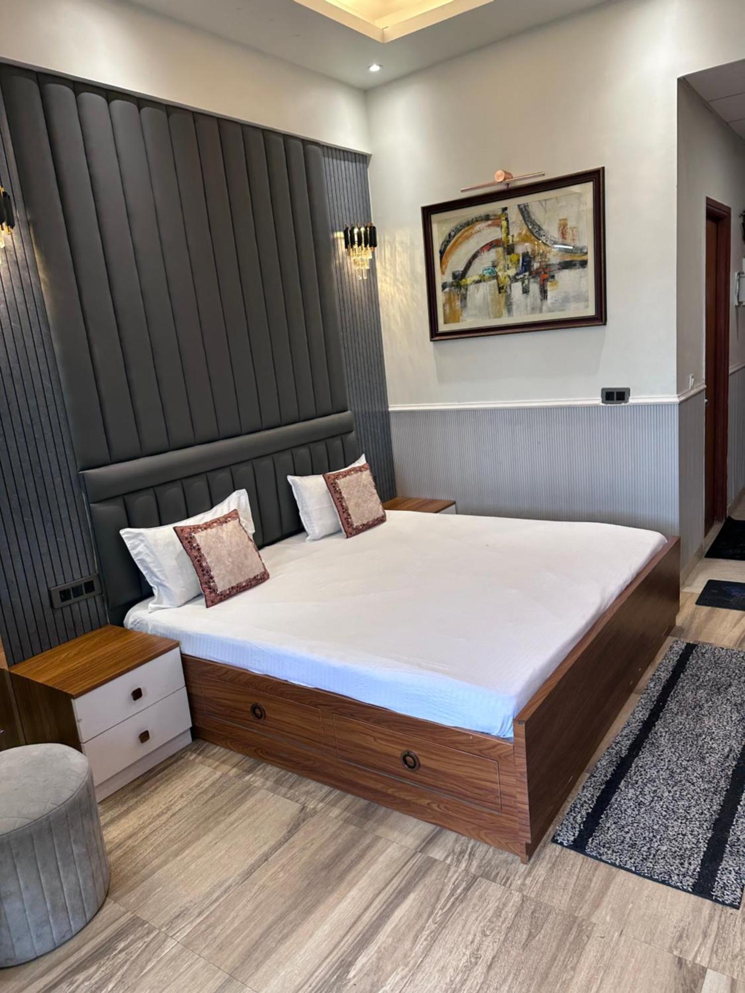 Velvet Stay Greater Noida Exterior foto